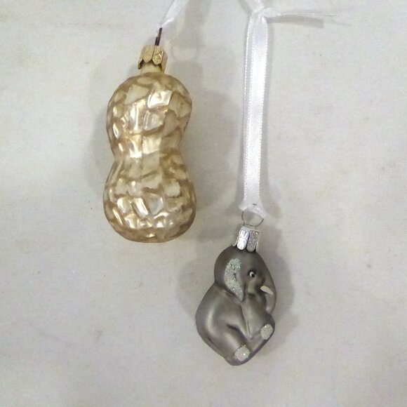 NEW CHRISTMAS HAND CRAFTED BLOWN GLASS PEANUT & ELEPHANT ORNAMENT SET - Picture 1 of 9